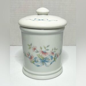 Vintage Princess House Princess Heritage Floral Ribbon Bath Jar & Lid Porcelain